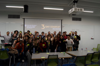 Group photo of participants and mentors in 3 Day Startup in November.