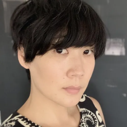 Lynda Oh is the Graduate Funding and Fellowships Coordinator