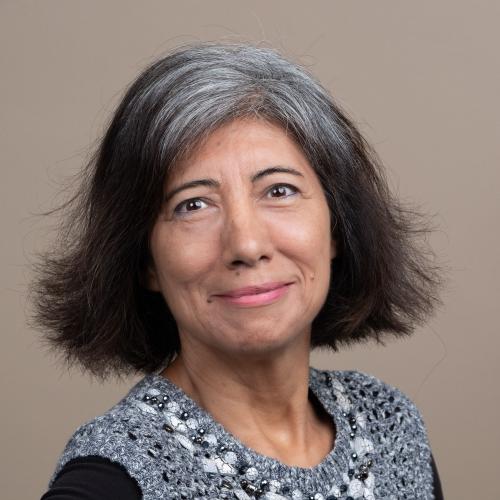 Gloria Mendoza, Scholarships and Fellowships Coordinator