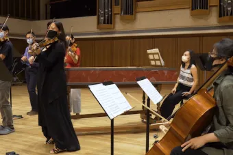 Violinists