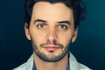 Headshot of Dustin Wills