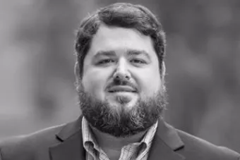 dustin williams headshot