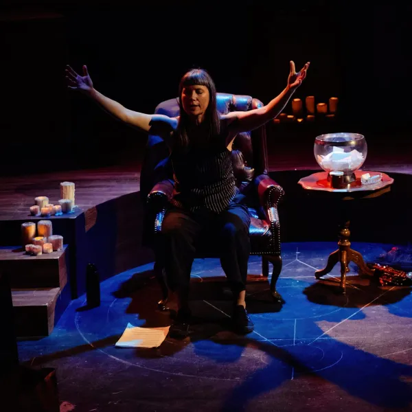 Katie Bender: Instructions for a Séance