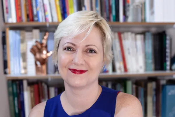 Talita Trizoli, Brazilian Art Historian
