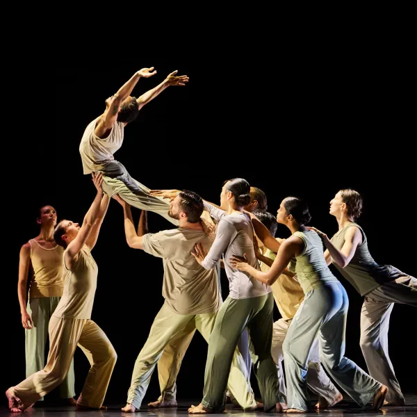 SCHOOL DAY PERFORMANCE: Limón Dance Company